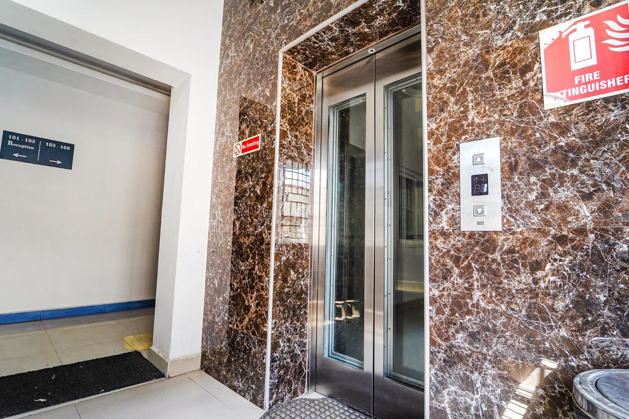 Fabexpress Silver Palace Ченнаї Екстер'єр фото